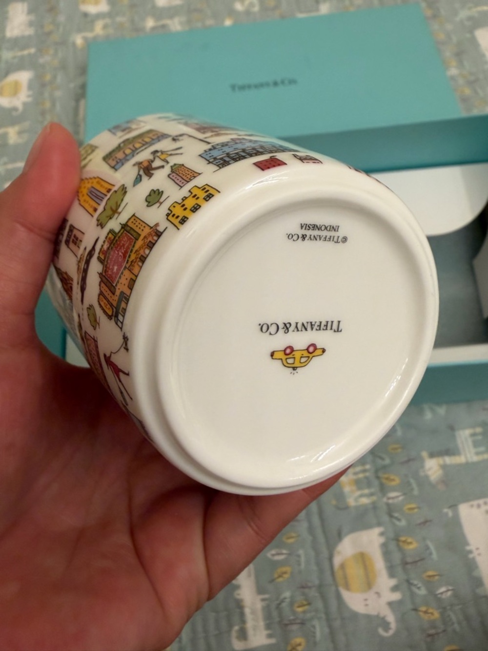 Tiffany Mugs Set of 2 (PRICE FIRM) - Picture 8 of 9